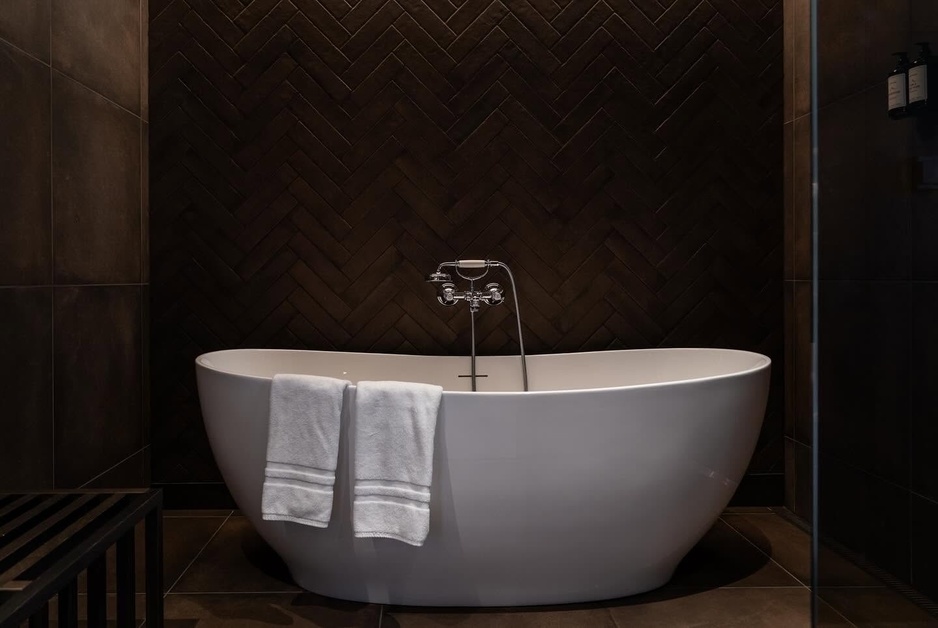 Hótel Jökulsárlón - Glacier Lagoon Hotel - Suite Bathtub