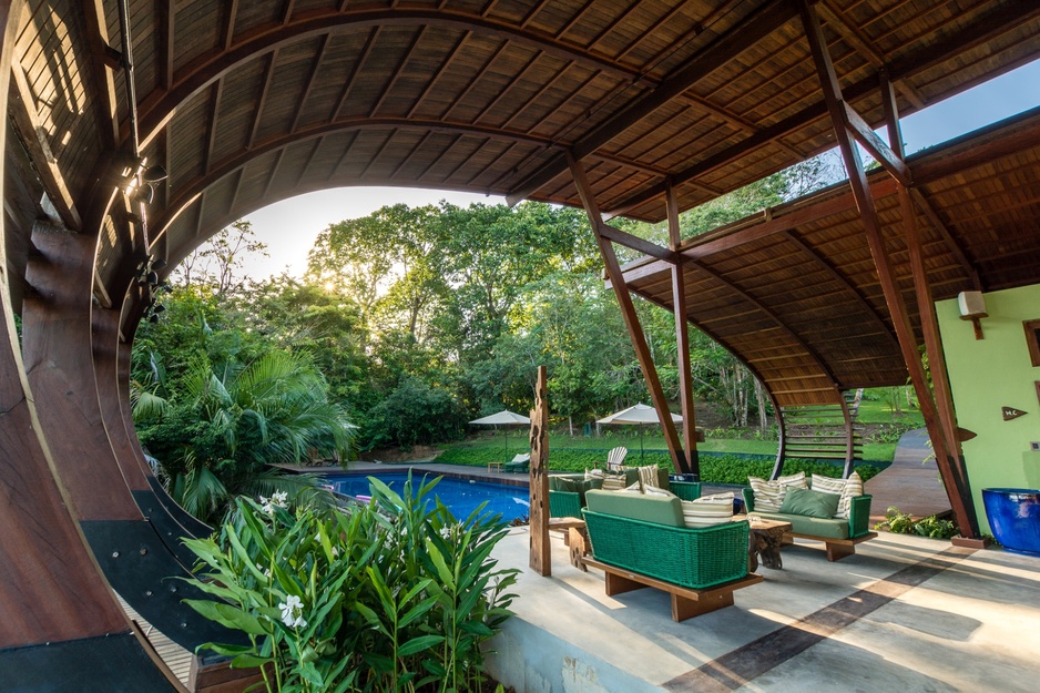Mirante do Gaviao Amazon Lodge Lounge Area with aPool
