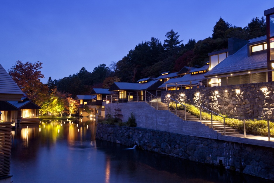 Hoshinoya Karuizawa at night