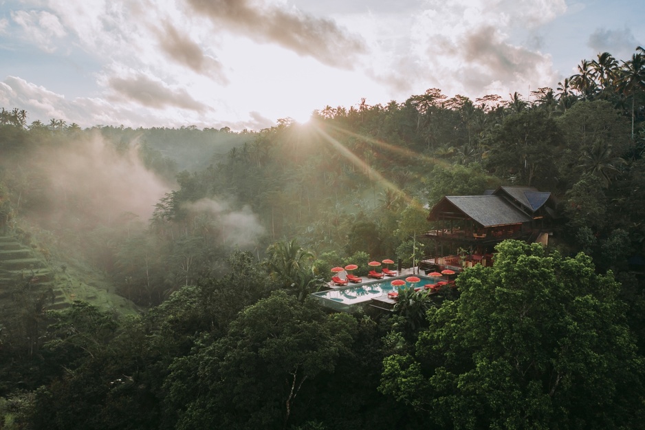 Buahan, A Banyan Tree Escape Aerial