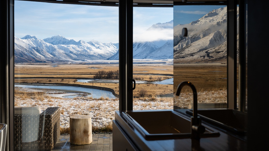 The Lindis Master Suite Mountain Views