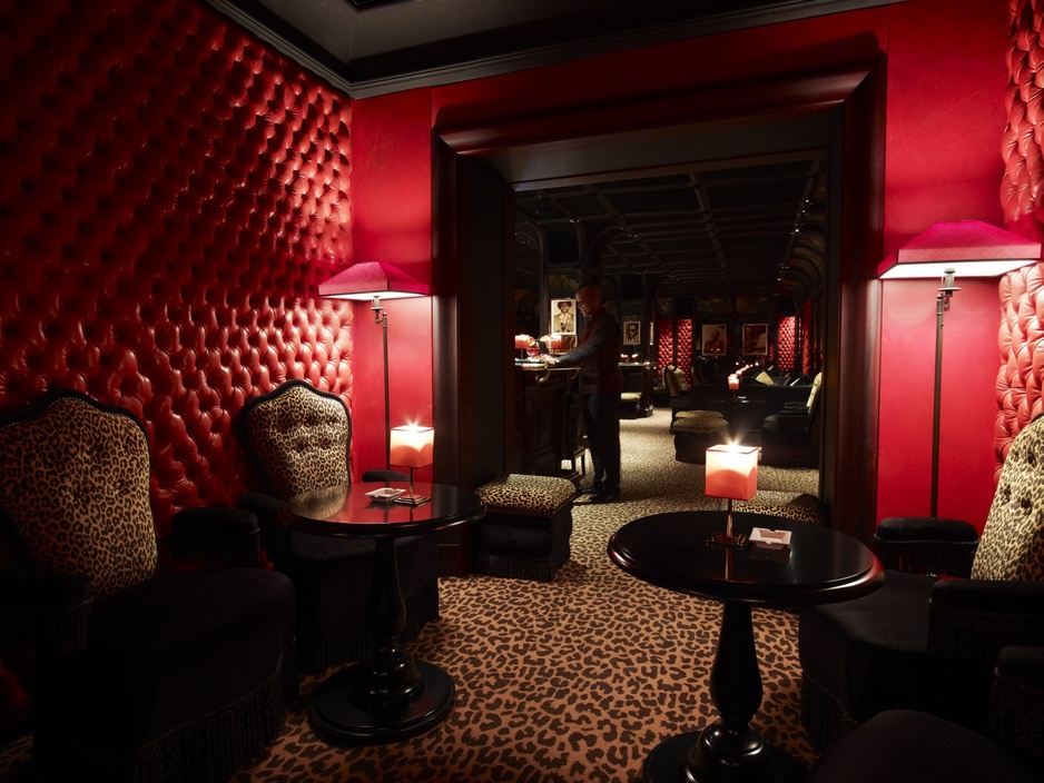 Churchill Bar