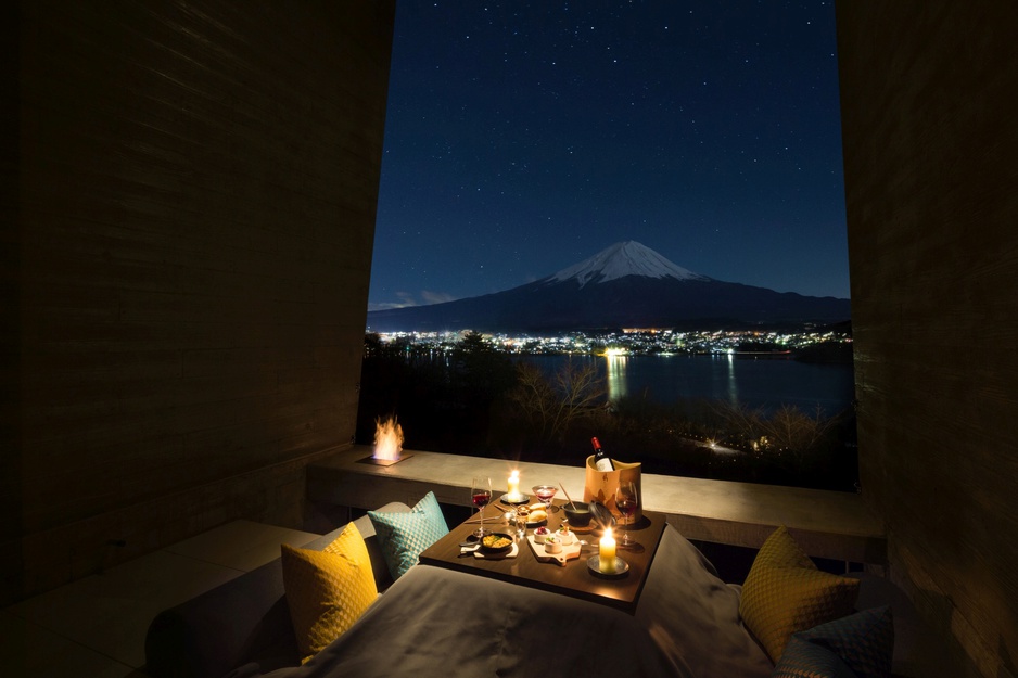 HOSHINOYA Fuji Cabin Balcony at Night