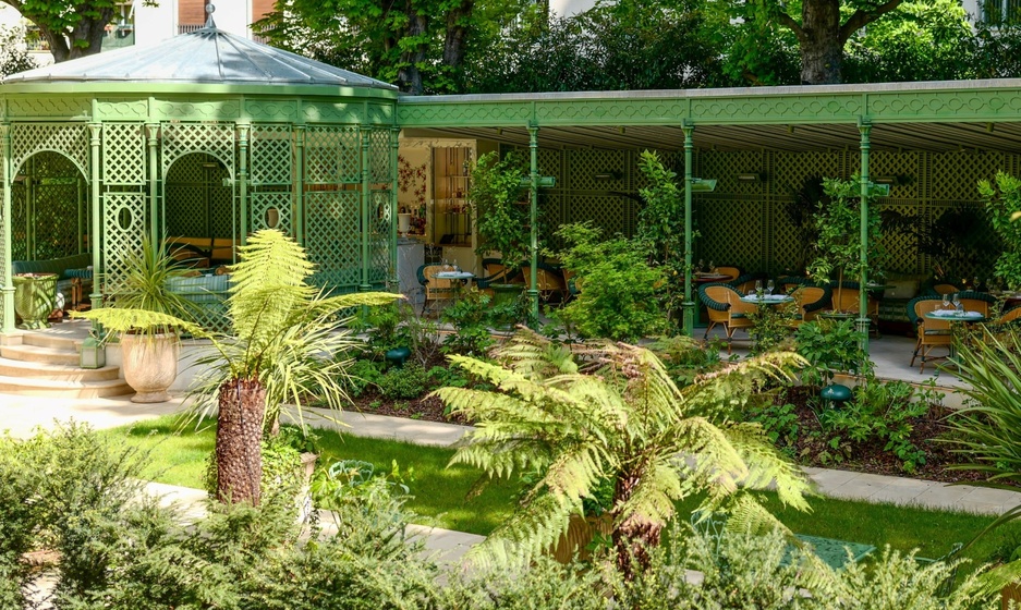 Saint James Paris terrace pergola garden