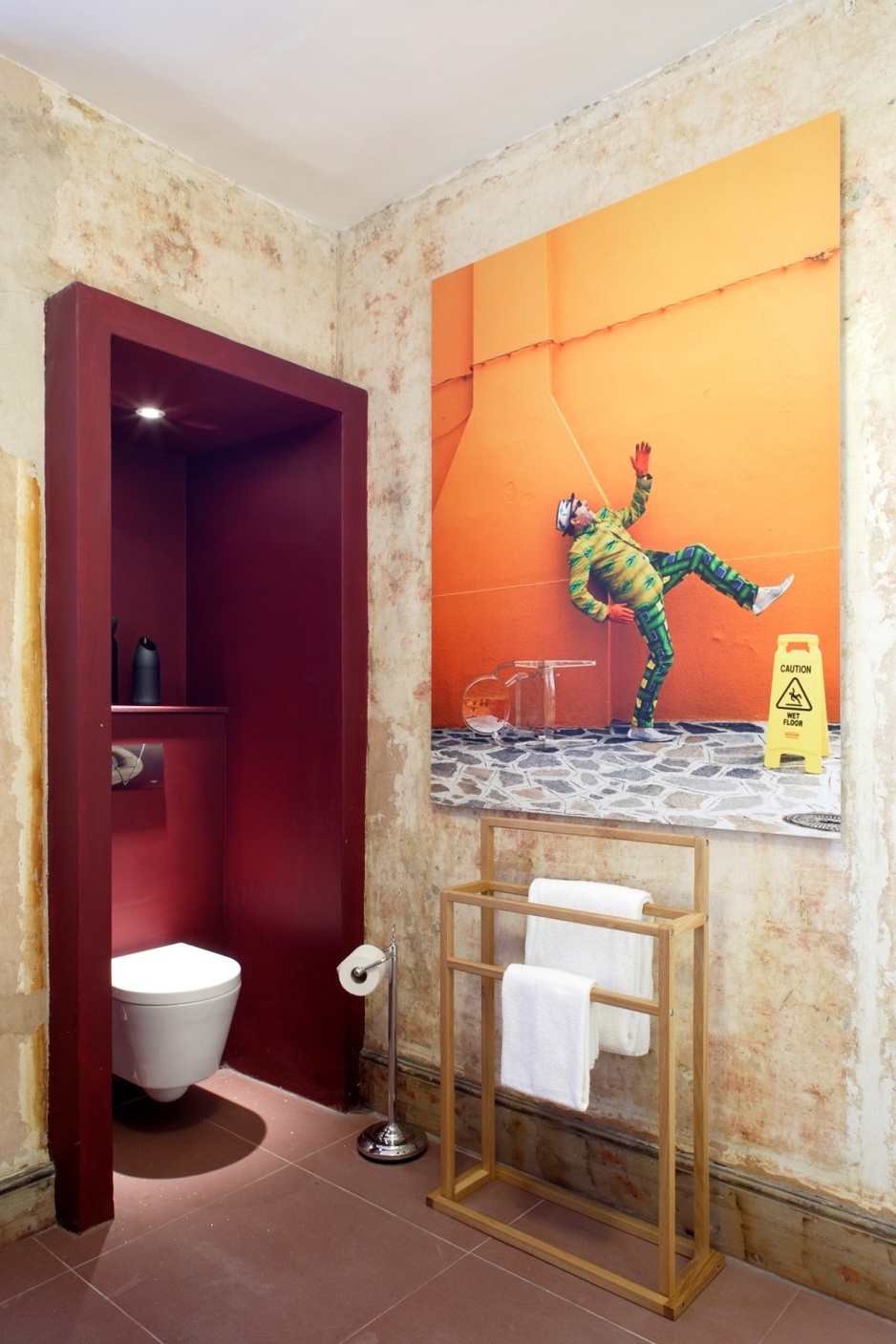 Rough Luxe Hotel toilet