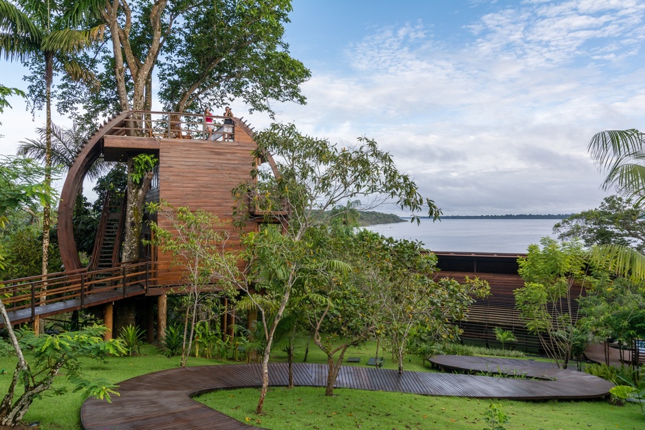 Mirante do Gaviao Amazon Lodge Boat-Shaped Buildings
