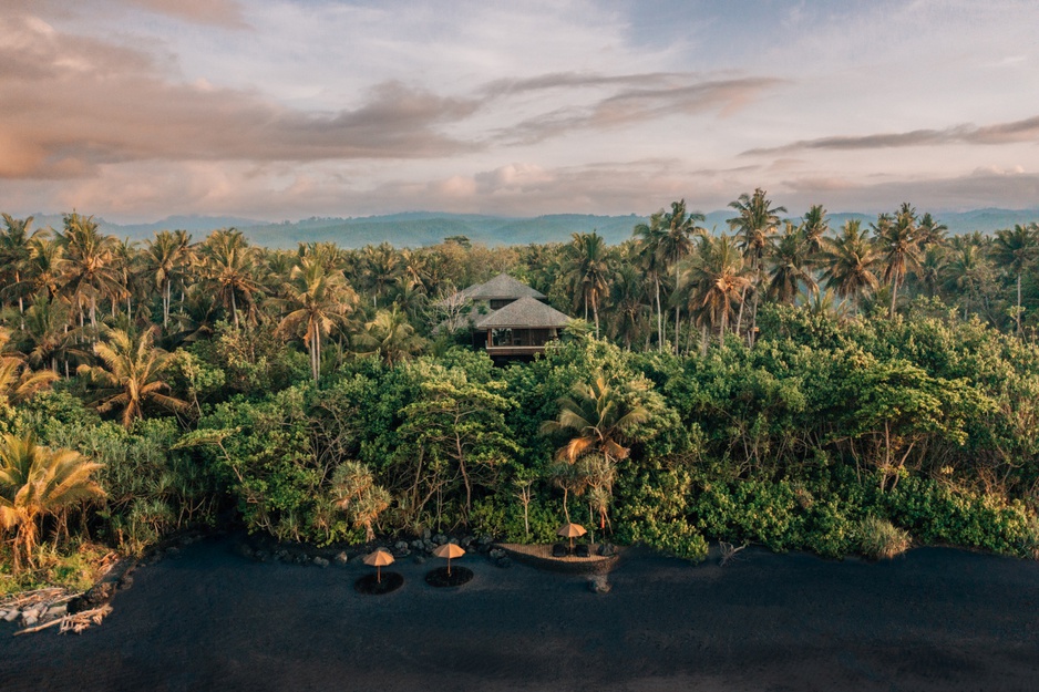 Lost Lindenberg Hotel in the Jungle with the Balinese Hills in the Background