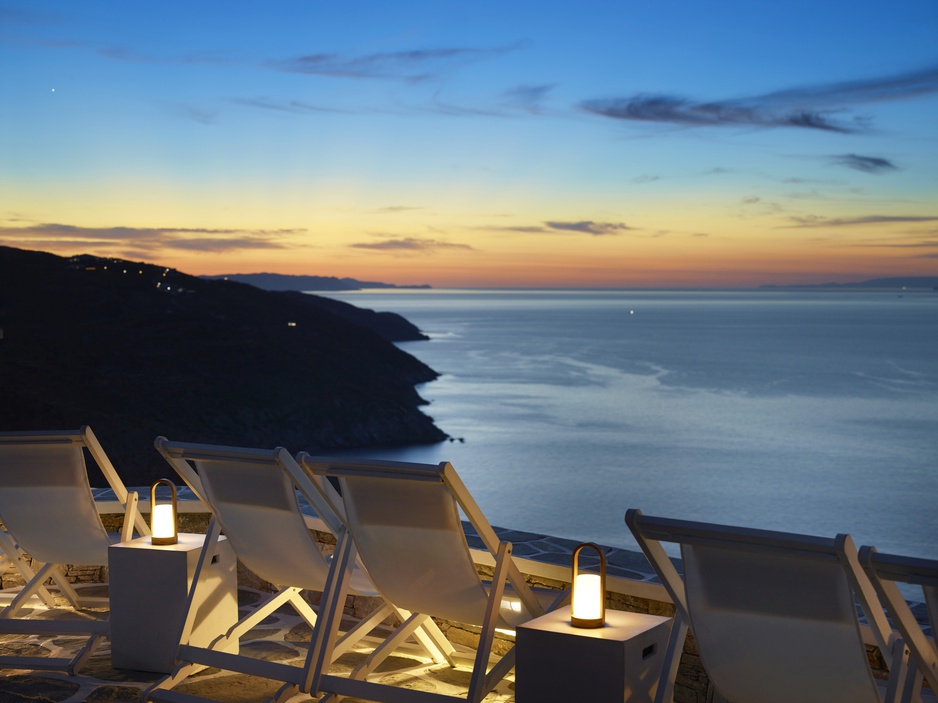 Anemomilos Boutique Hotel Cliffside Loungers