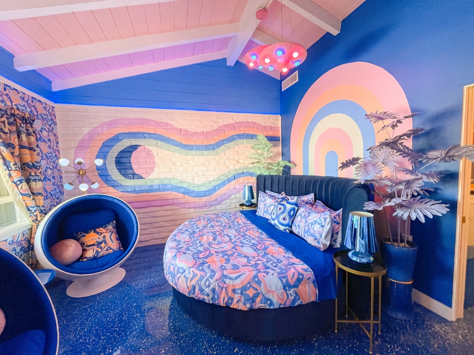 Trixie Motel Atomic Bombshell Room
