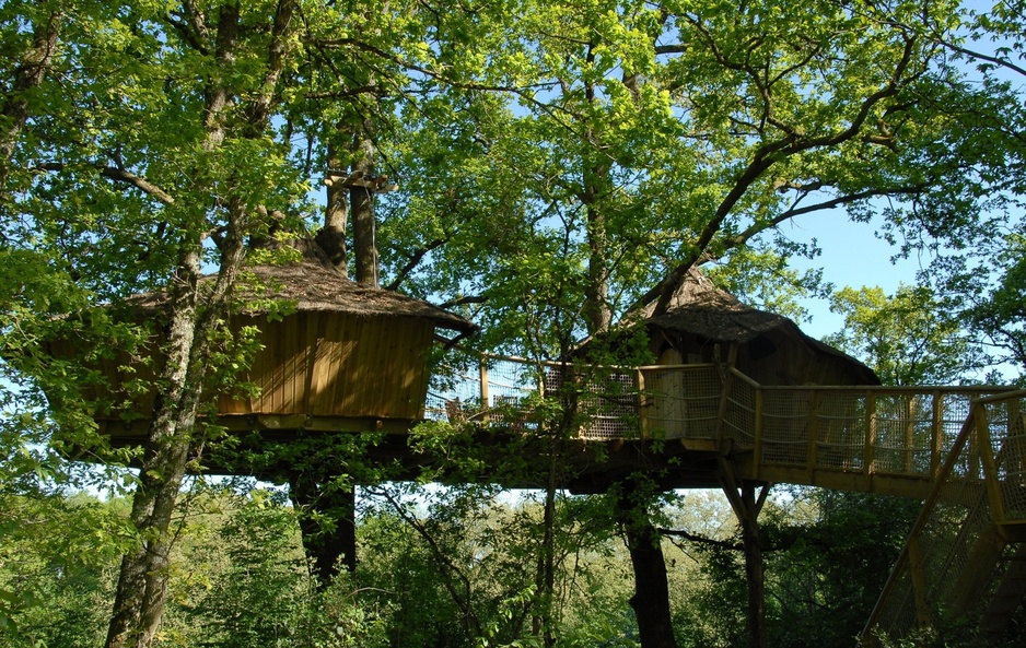 Sandaya Alicourts Resort - Luxury Treehouses In French Country Resort