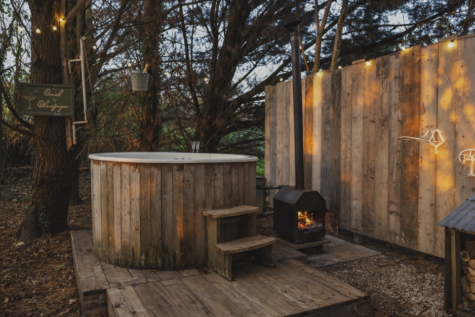 Bubbles in the Woods Jacuzz