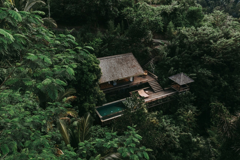 Buahan Rainforest Pool Bale Aerial