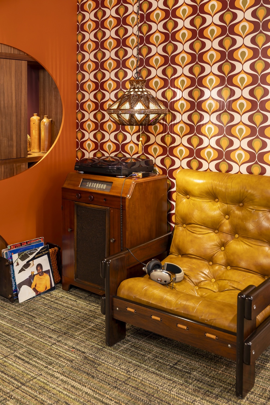 Hotel Zed Victoria Lobby Vintage Furniture