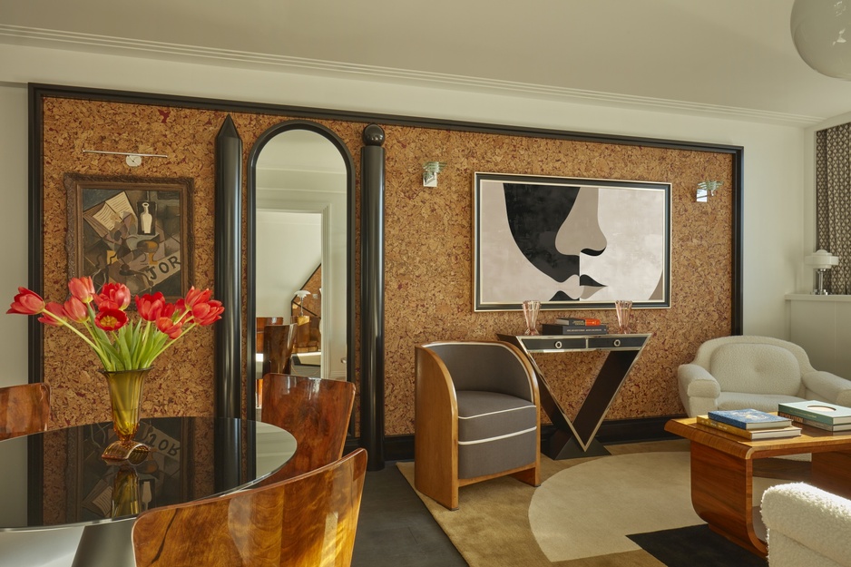 Sea Containers London Hotel - Art Deco Cabin Suite Living Room