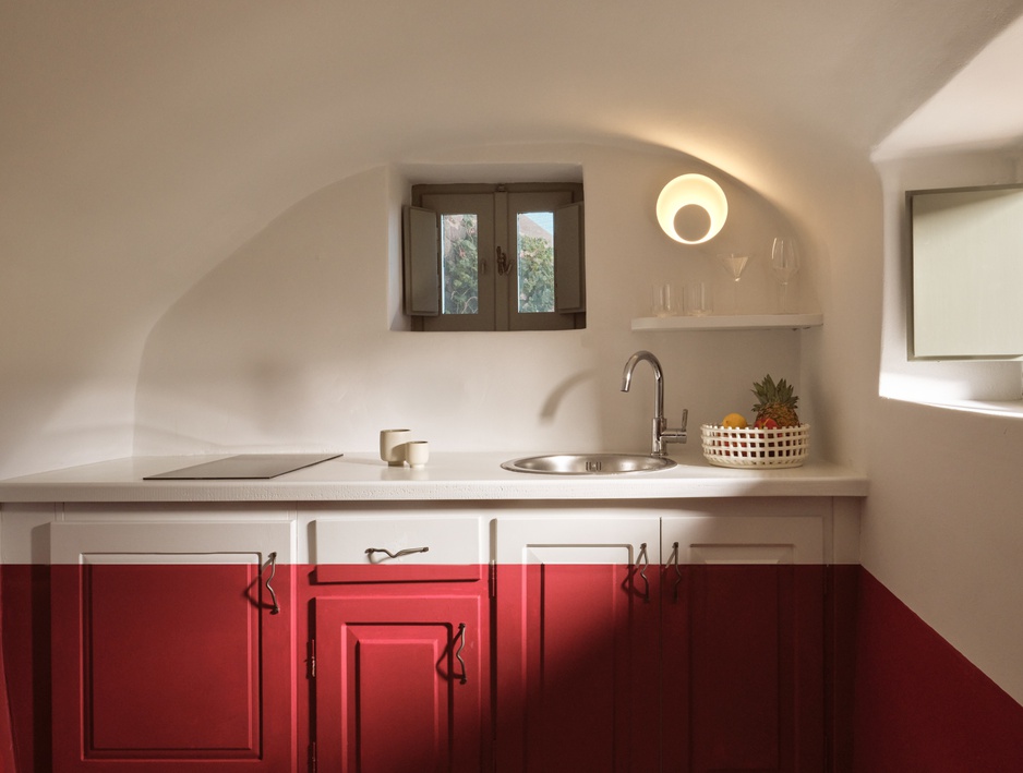 Neema Maison Finikia Santorini - Sandals Cove kitchen