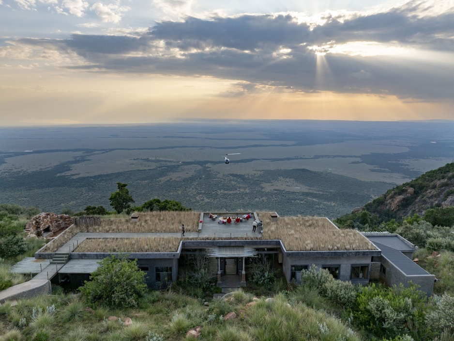 Wild Hill, Kenya - Helicopter Arrival