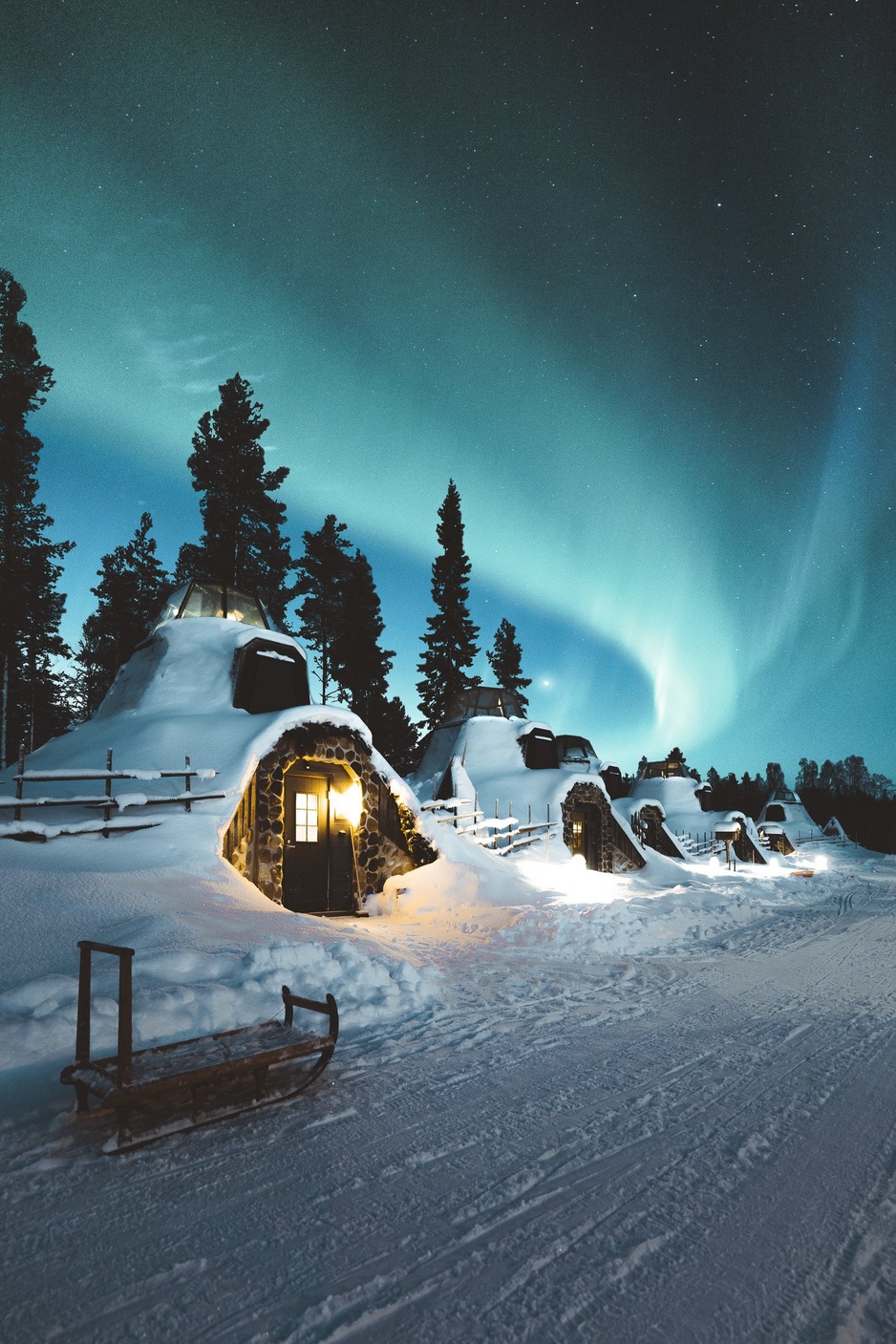 Apukka Resort Kammi Glass Igloo Suite