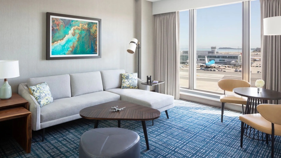 Grand Hyatt at SFO - Grand Suite Parlor