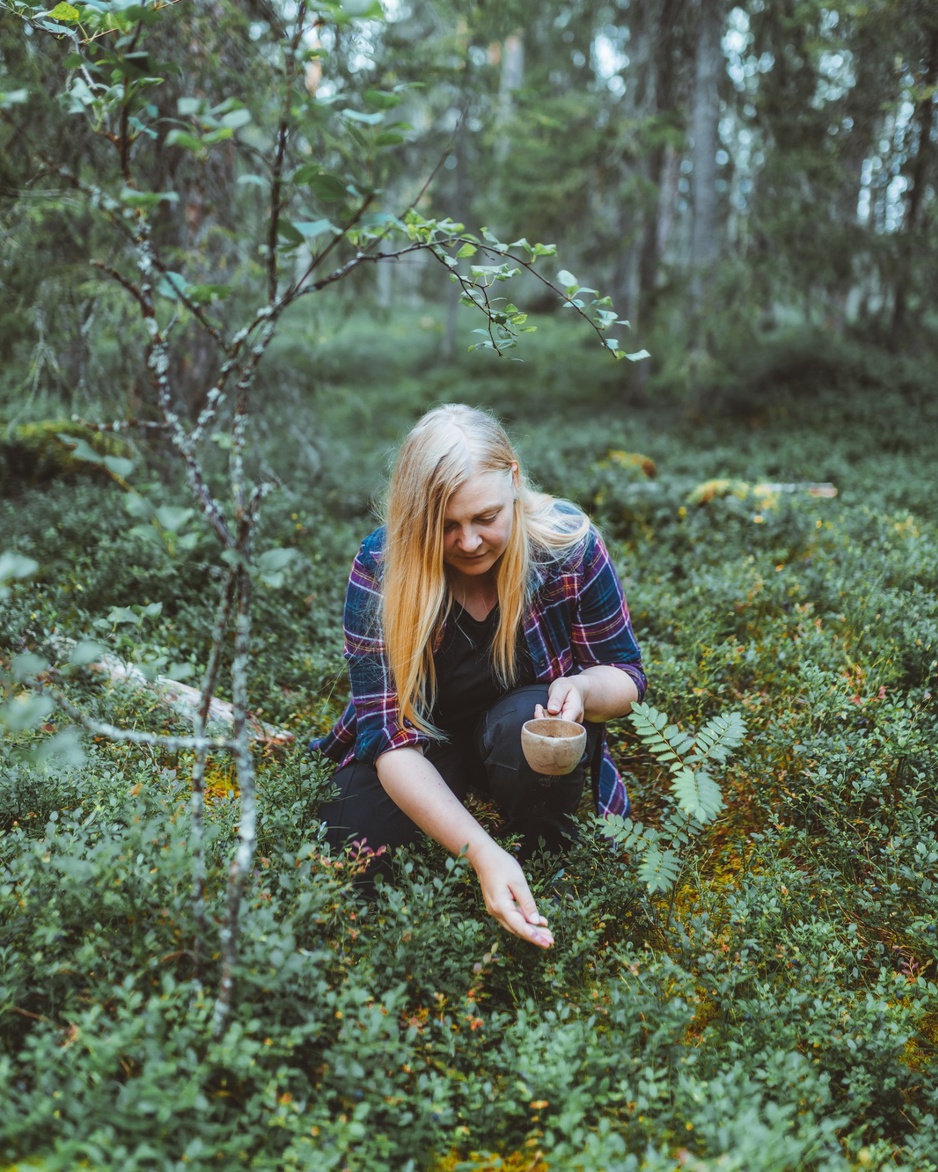 Apukka Resort Summer Trekking and berry picking