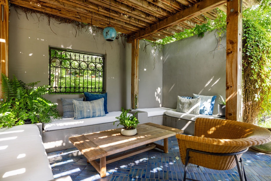 Hotel Saint Cecilia Outdoor Seating