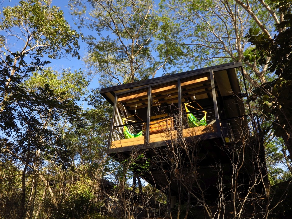 East Bungalow tree house