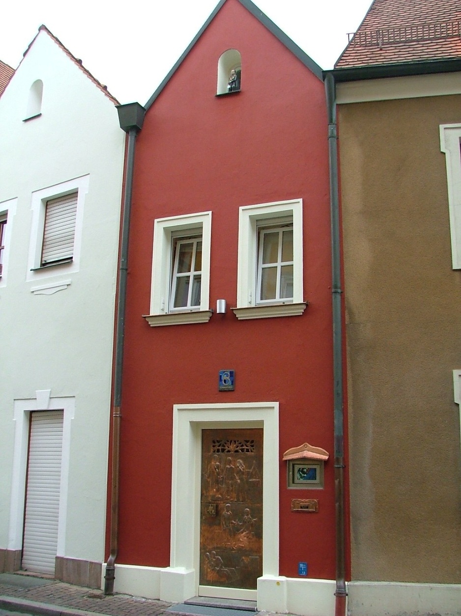Measuring the smallest hotel in the world