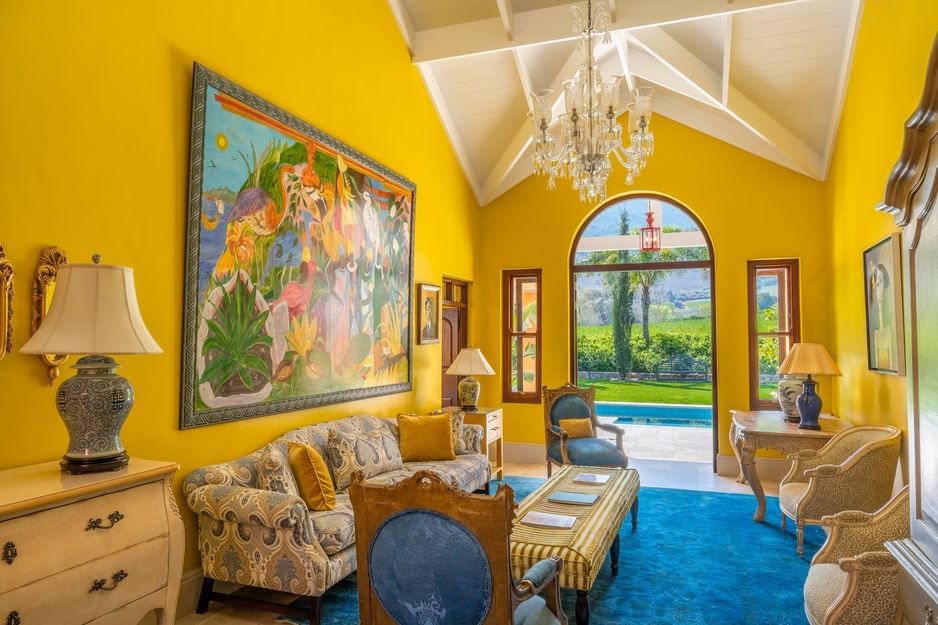 La Residence Vineyard Suite Living Room