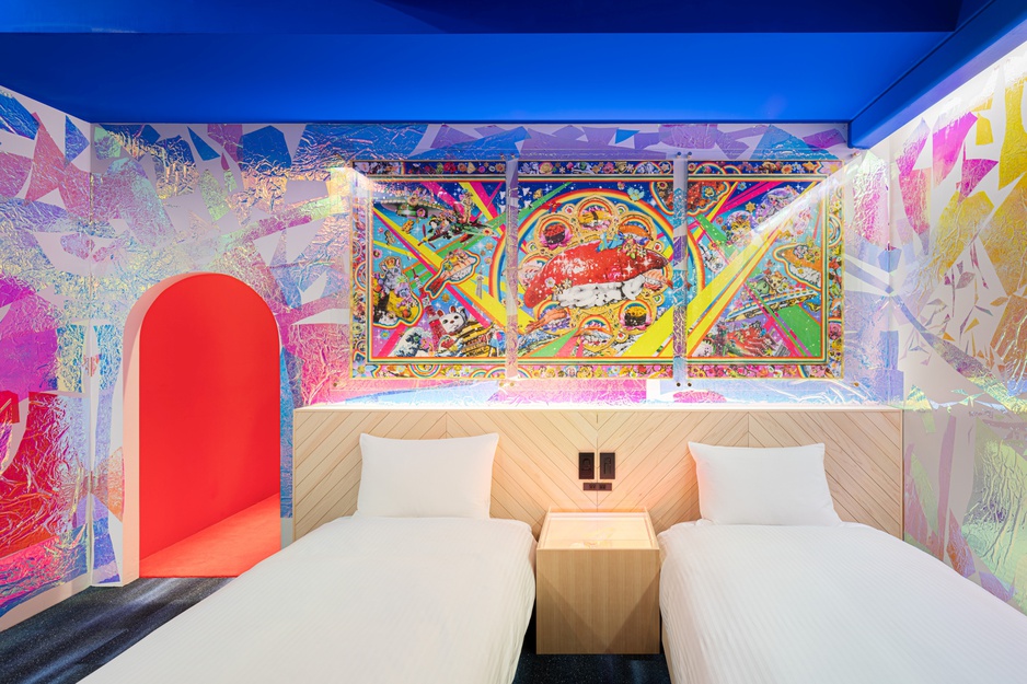 BnA_WALL hotel's SUSHI WARS room