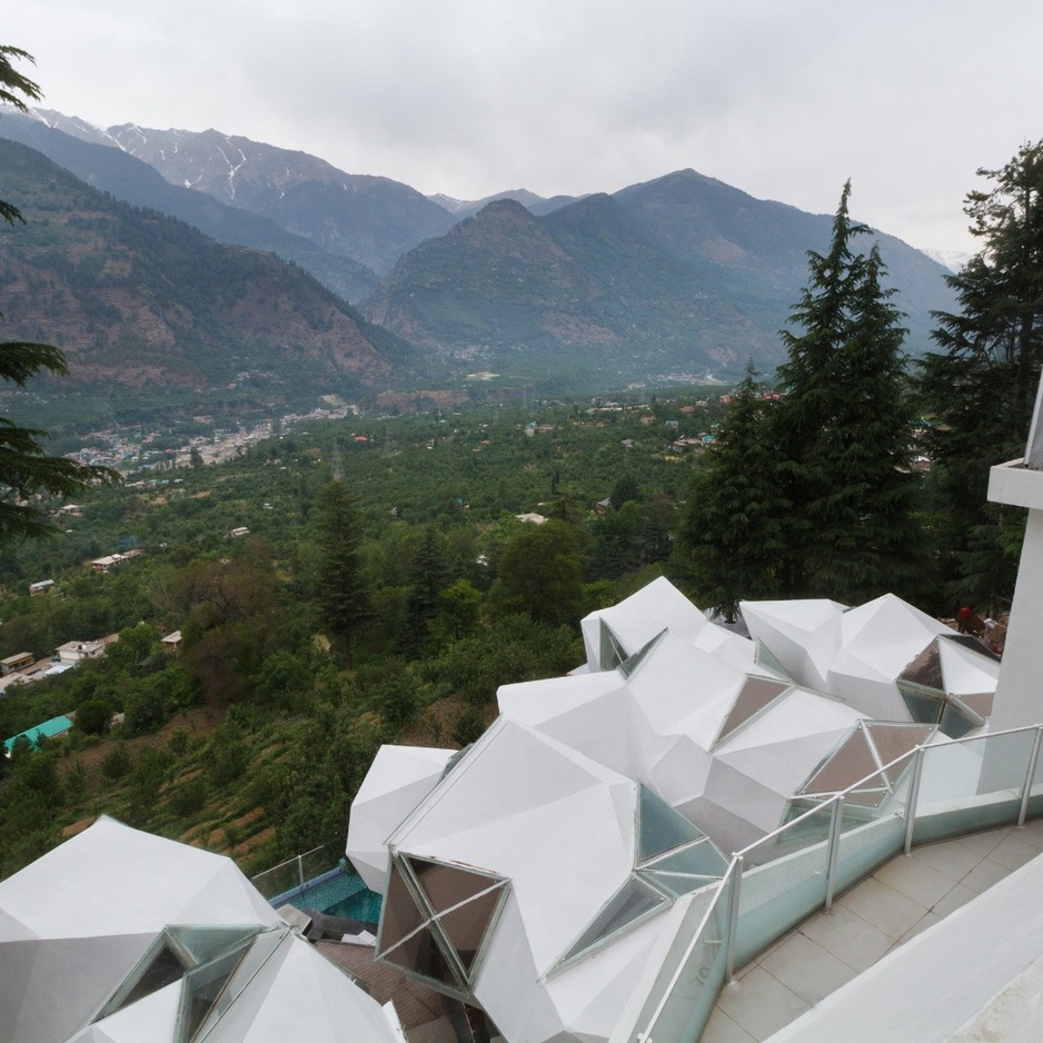 Tree of Life Eila Art Hotel Rooftop & Mountain View
