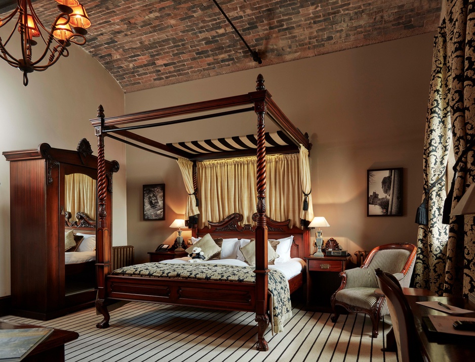 Peckforton Castle Four Poster Room