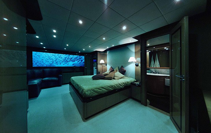 Lovers Deep Luxury Submarine Bedroom