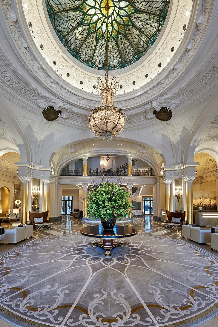 Hotel de Paris Monte-Carlo Lobby