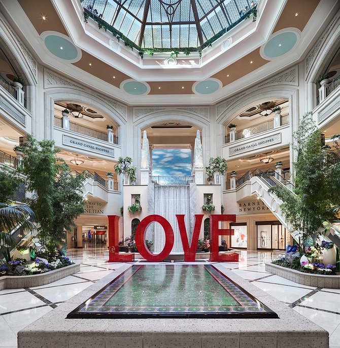 The Venetian Resort Las Vegas Love Sign