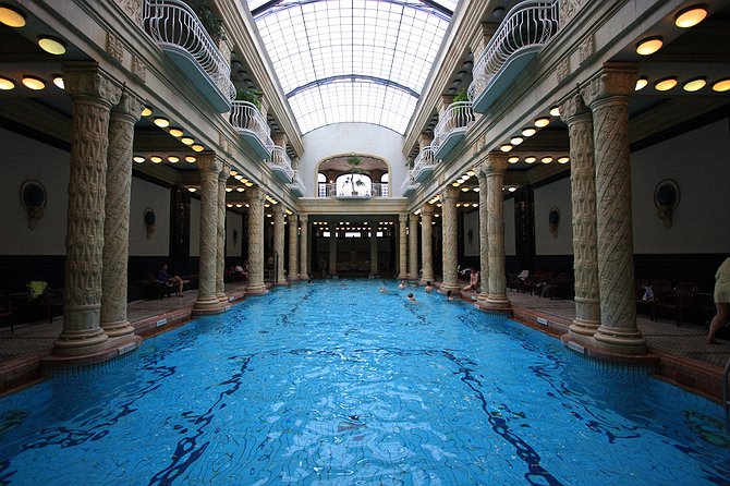 Gellert Hotel pool