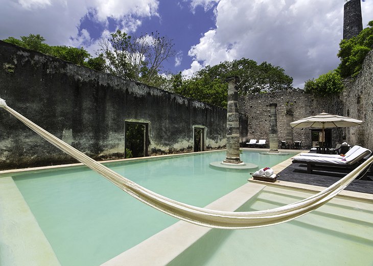 Hacienda Uayamon pool