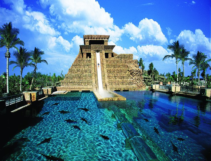 Hotel Atlantis Paradise Island pool