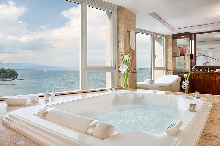 Hotel President Wilson Royal Penthouse Suite Hot Tub