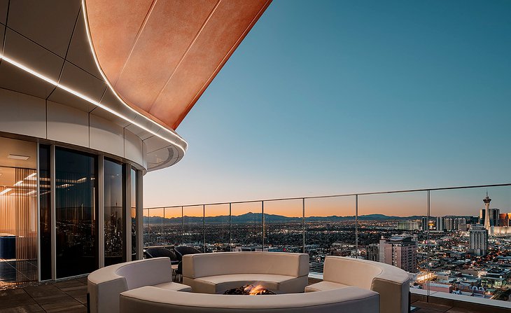 Circa Resort & Casino Suite Terrace Vegas Panorama