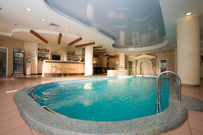 Izmailovo Hotel Indoor Pool