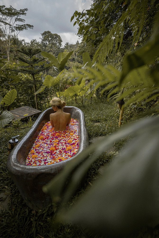 Bambu Indah Resort Outdoor Bathtub
