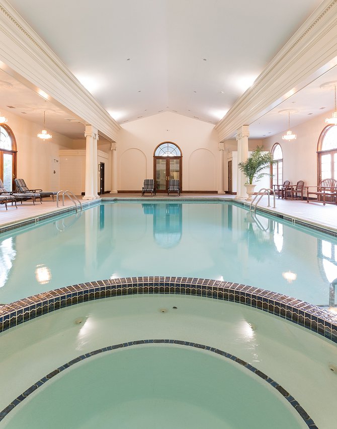Bluenose Inn Indoor Pool