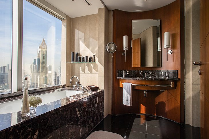 Jumeirah Emirates Towers Hotel Bathroom