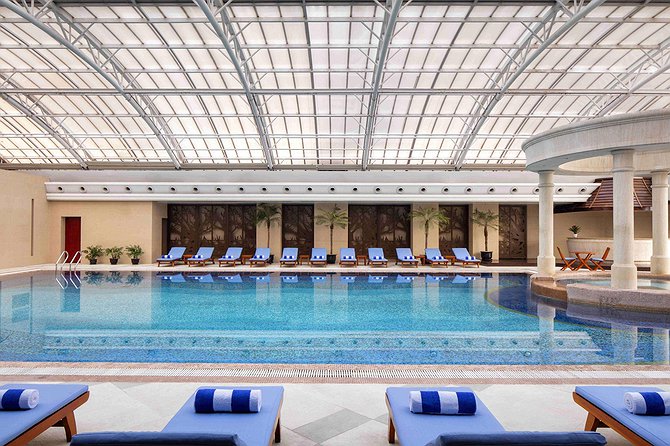 Radisson Hotel Shanghai New World Indoor Swimming Pool