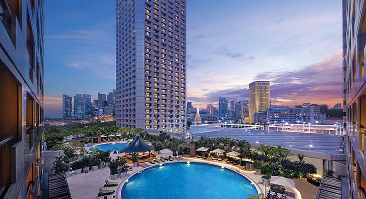 Swissotel The Stamford Hotel Outdoor Pools
