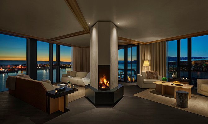 The Reykjavík EDITION Lounge With Fireplace