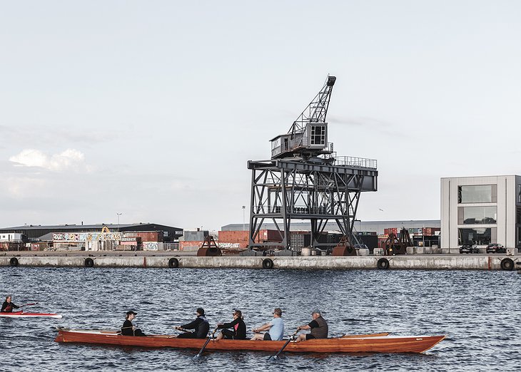 TheKrane and kayak on the water