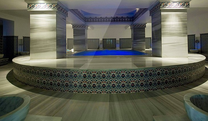 Hotel Marmara Antalya indoor swimming pool