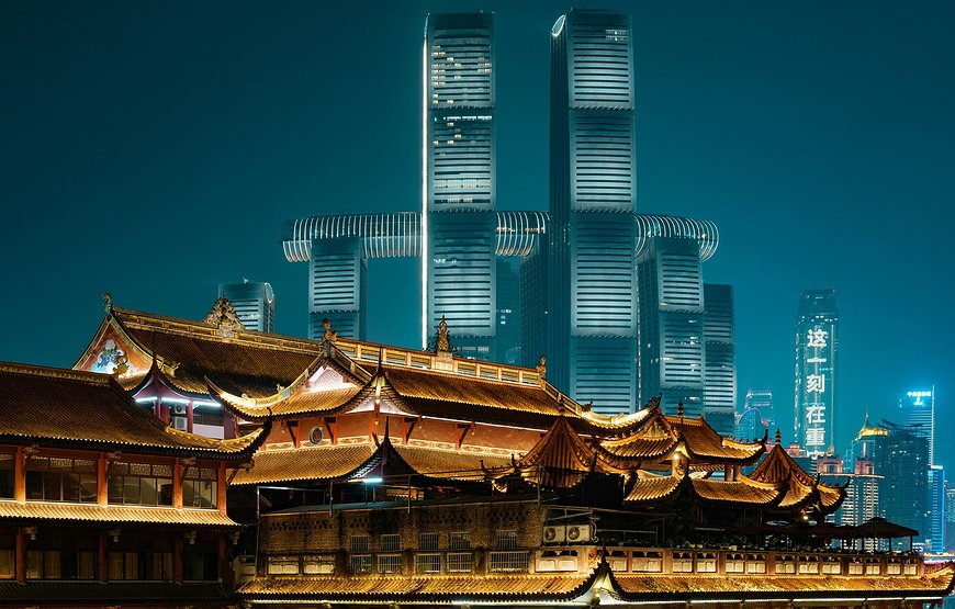 Ascott Raffles City Chongqing - Life at 250 Meters in China's Leaning Towers