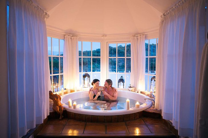 La Bobadilla romantic jacuzzi