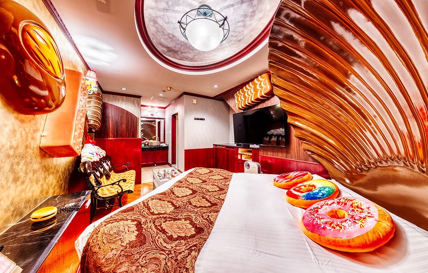 Sweets Hotel Machida - The Love Hotel That Runs on Candy